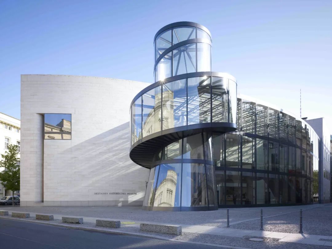 美国 SEC 接连诉讼,加密交易所“出逃” 美国 SEC 接连诉讼,加密交易所“出逃”