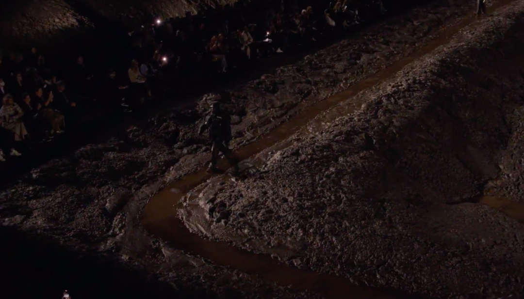 哈利波特AI走秀近1000万播放,巴黎世家为何能靠AIGC破圈?