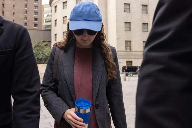 出庭第二天,Caroline Ellison又爆了哪些内幕? 出庭第二天,Caroline Ellison又爆了哪些内幕?