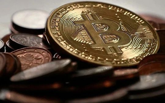 暴涨的比特币与爆仓的25亿元