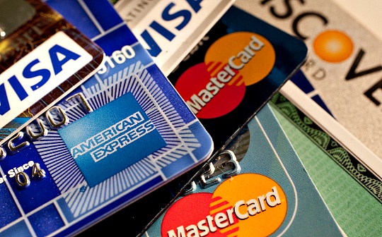 <b>买卖加密货币 出金就被冻结银行卡?</b> <b>买卖加密货币 出金就被冻结银行卡?</b>