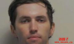 <b>Charlie Kirk遭枪杀案嫌犯落网:22岁男子Tyler Robinson被捕</b> <b>Charlie Kirk遭枪杀案嫌犯落网:22岁男子Tyler Robinson被捕</b>
